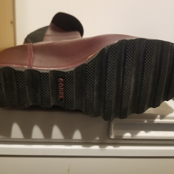 Sorel leather wedge boot - Picture 2 of 5